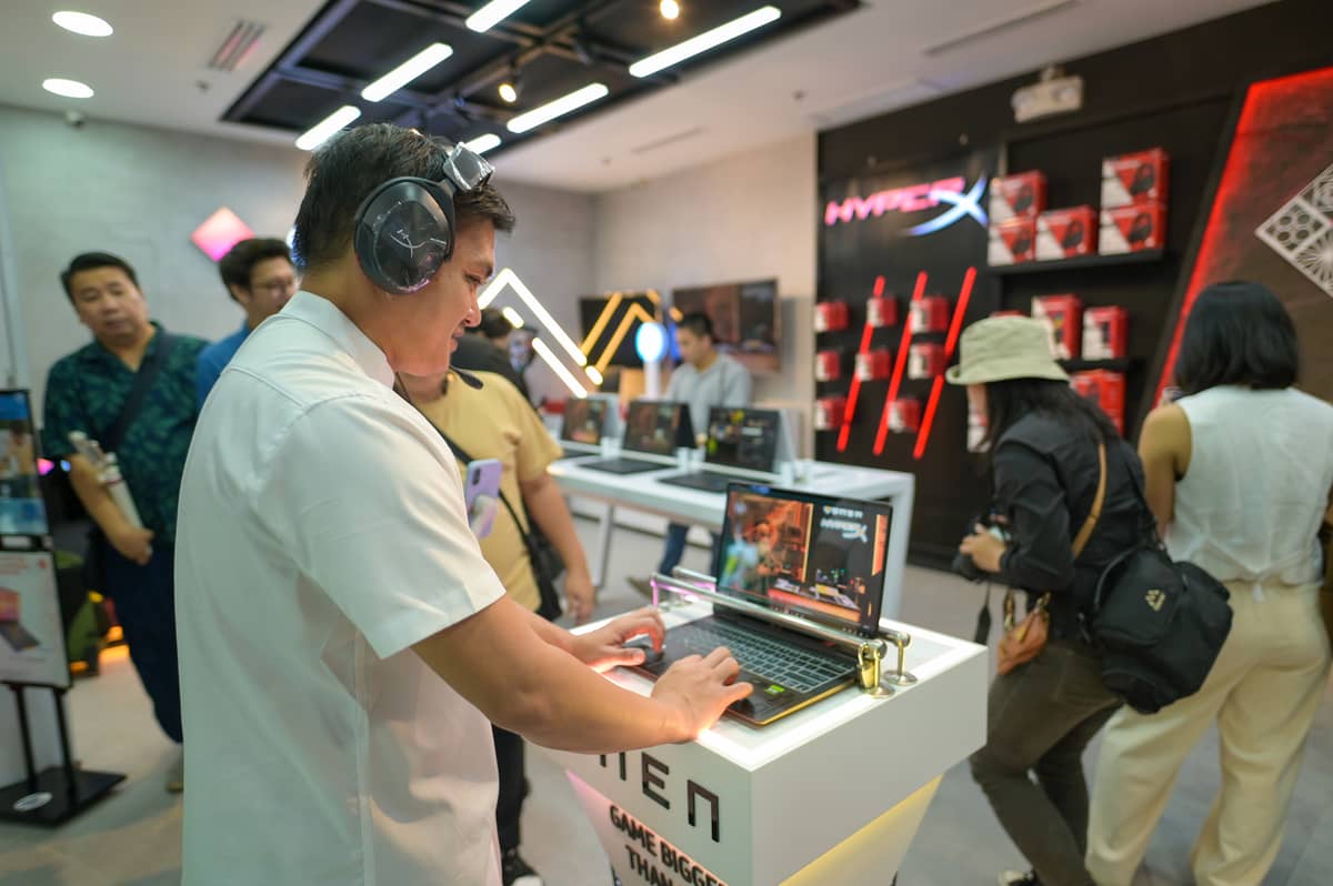 OMEN Playground’s launch in the Philippines is
the first of its kind in Southeast Asia, allowing
gamers of every level to test the full ecosystem
of high-performance laptops, desktops, and
peripherals– alongside HyperX accessories.