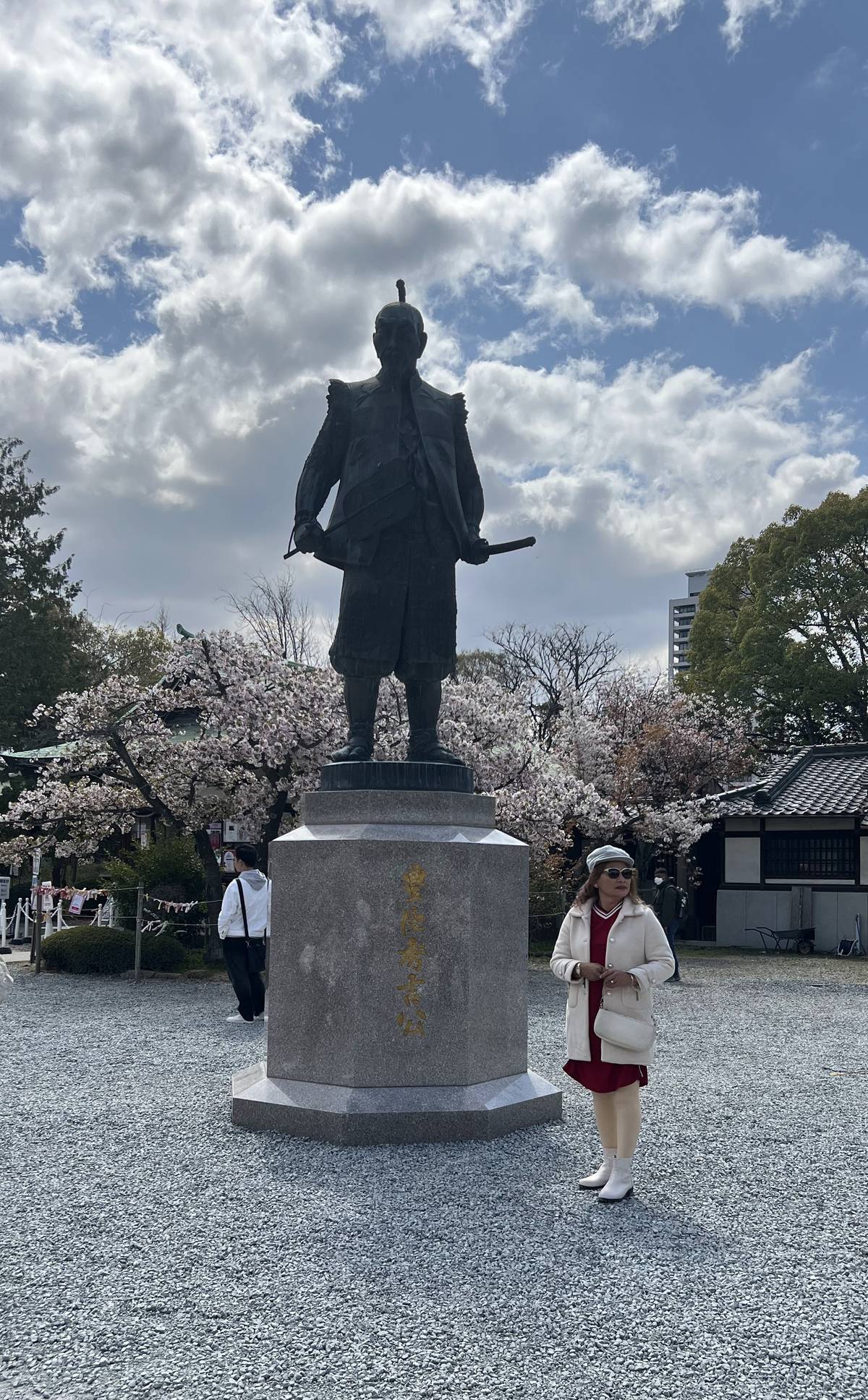 Statue of Toyotomi Hideyoshi.
