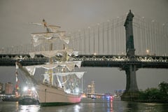 Brooklyn Bridge ship crash kills two people