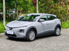 Silent climb: VinFast VF 6 takes on Tagaytay