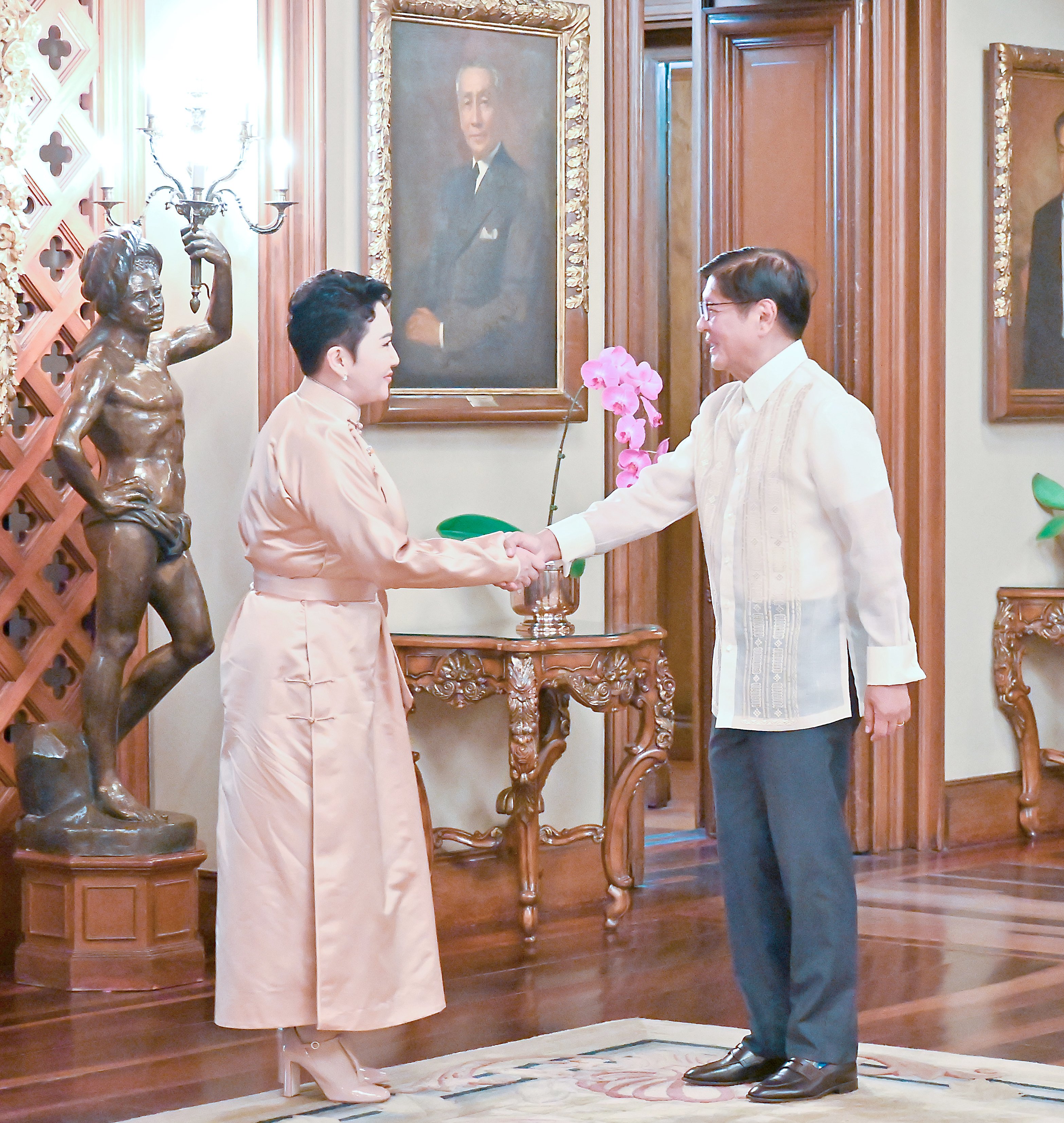 Phl, Mongolia vow closer ties 