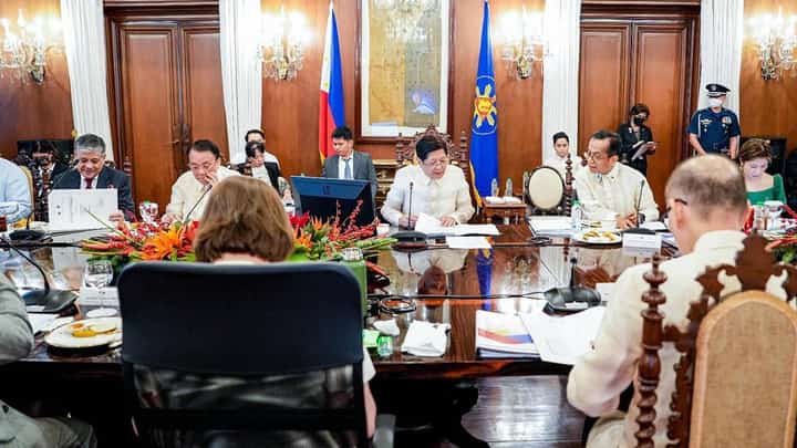 Not all Cabinet members should resign — biz groups