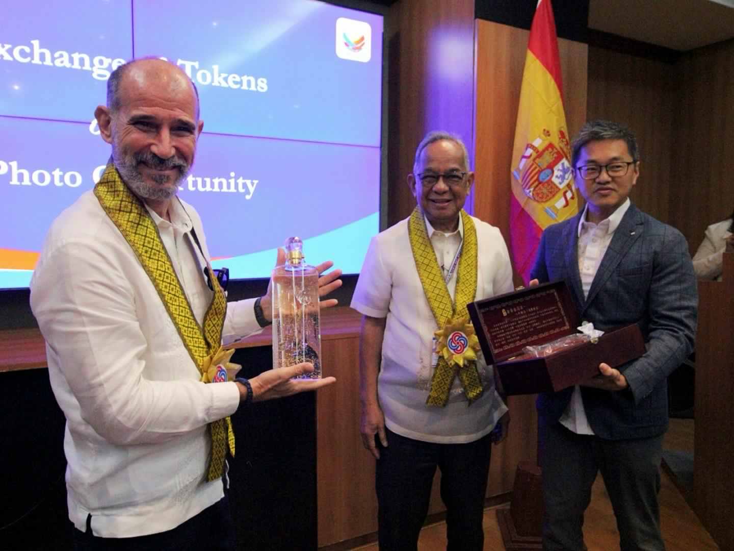 Spanish envoy eyes investments in Subic Freeport