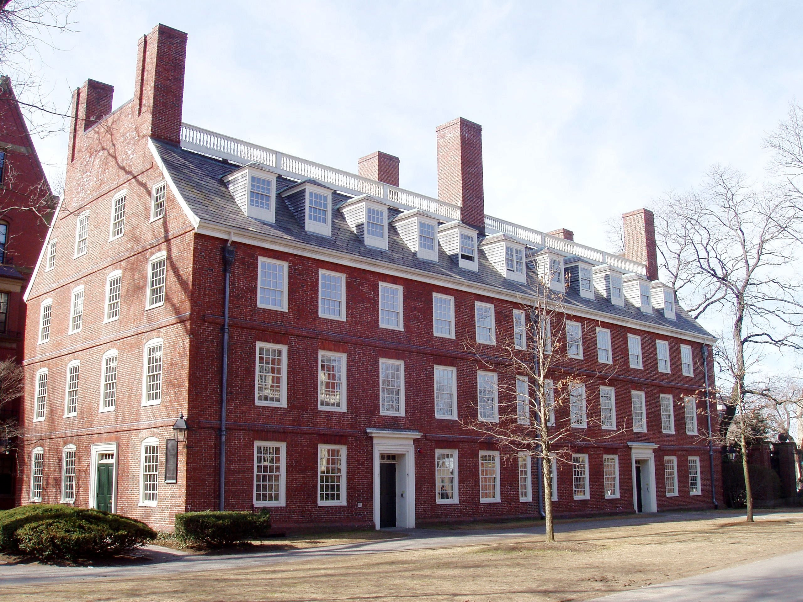 Trump's Harvard U enrollment ban stirs panic among foreign students