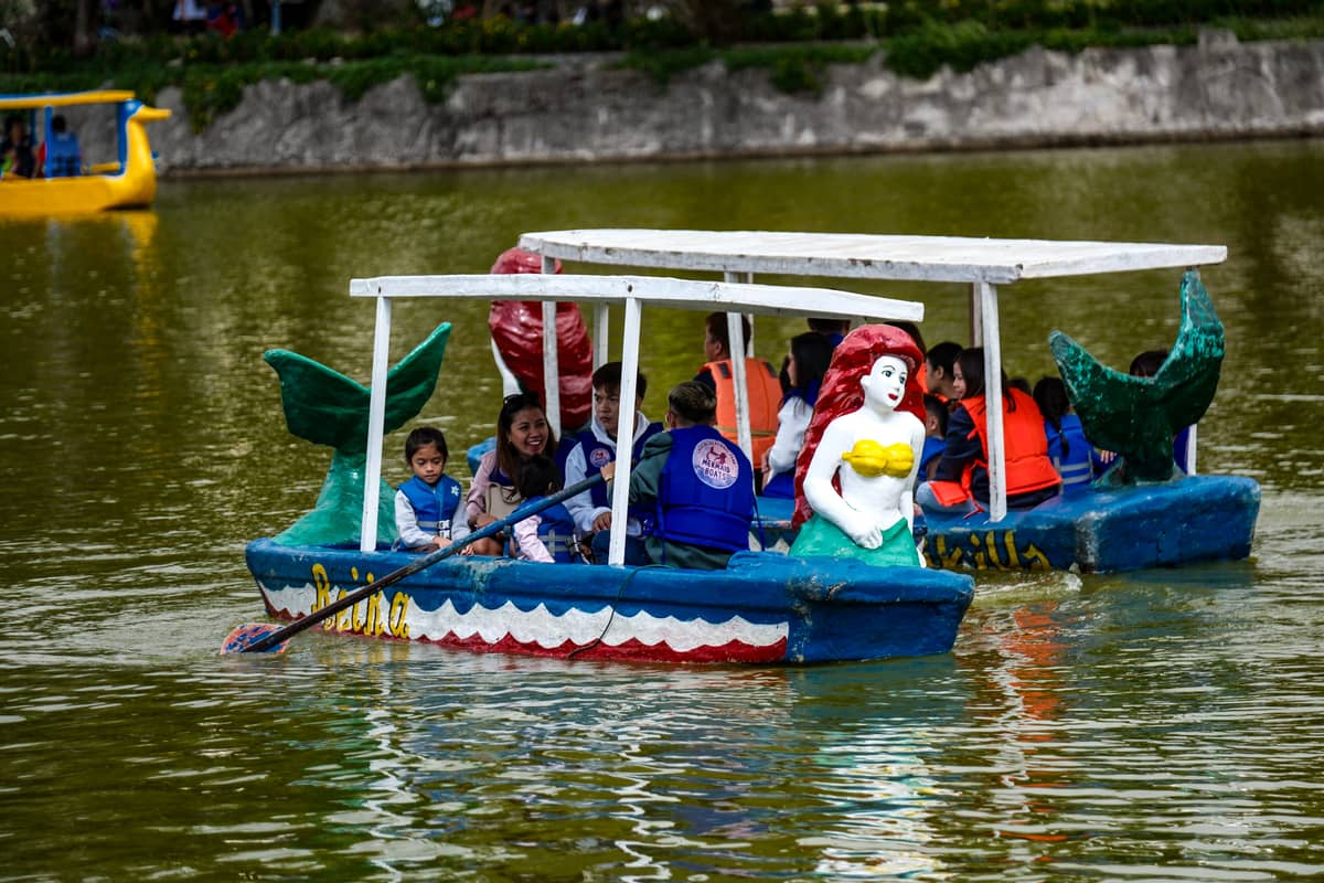 BURNHAM Park boat ride.