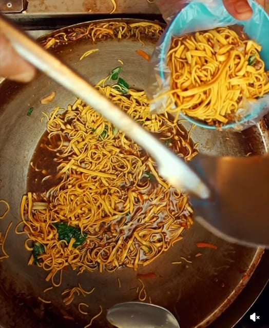 Pancit Bato.