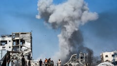 Israeli strike on shelter claims 20