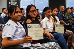 PNP assists kin of fallen cops