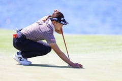 Iwai bags first LPGA title