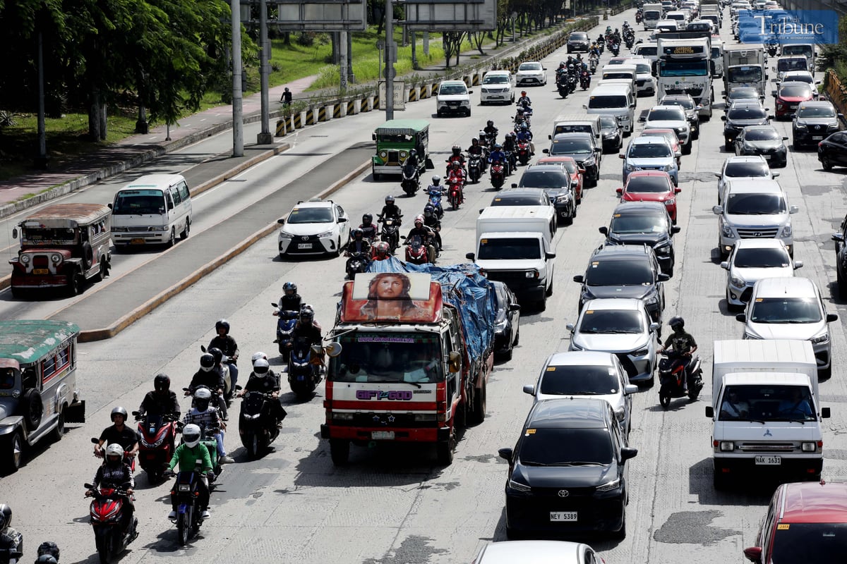 MORE congestion is expected once road repairs are in full swing. Photo for the DAILY TRIBUNE by Analy Labor.