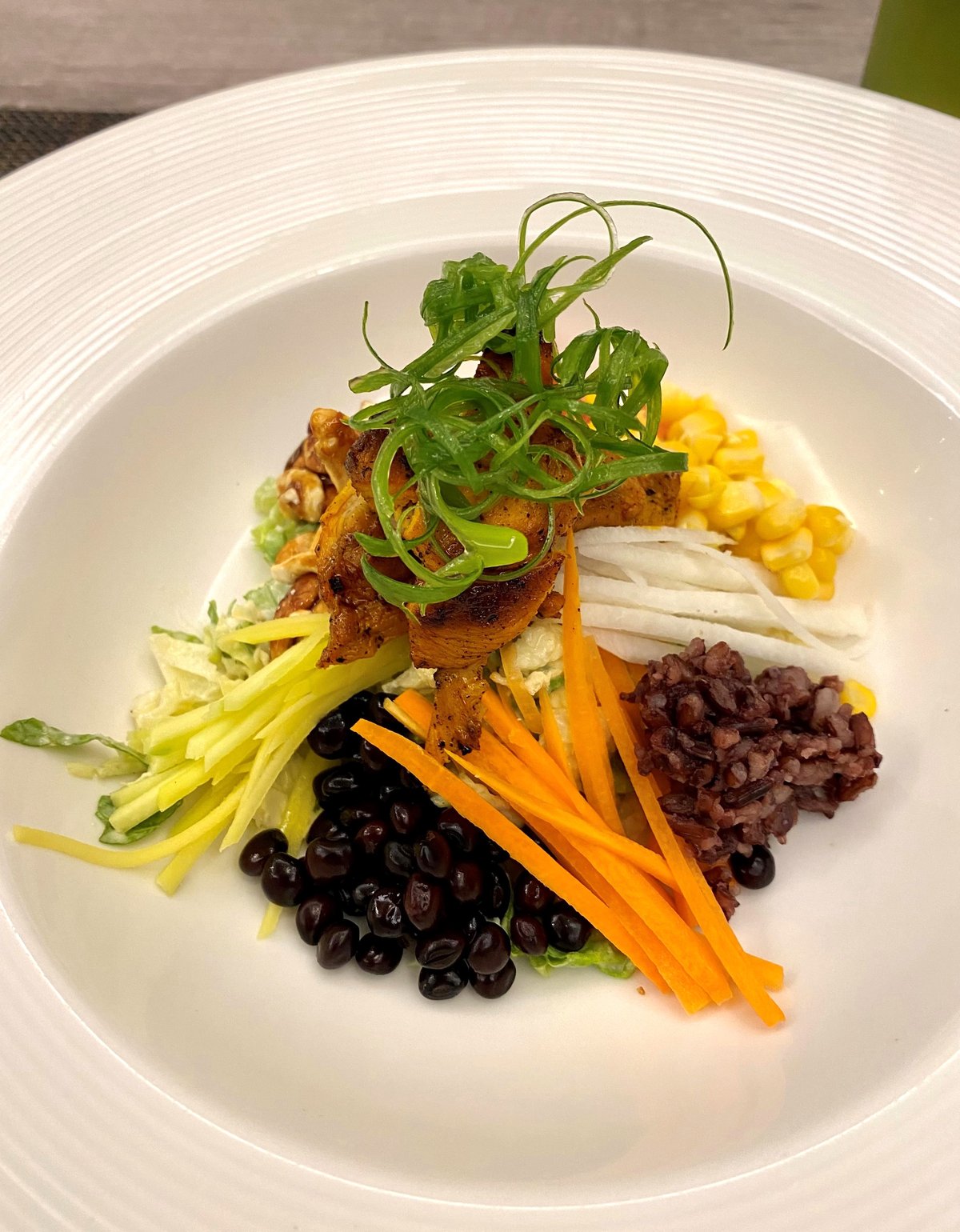 PHOTOGRAPH COURTESY OF PARK INN BY RADISSON BACOLOD
ARIMA SALAD