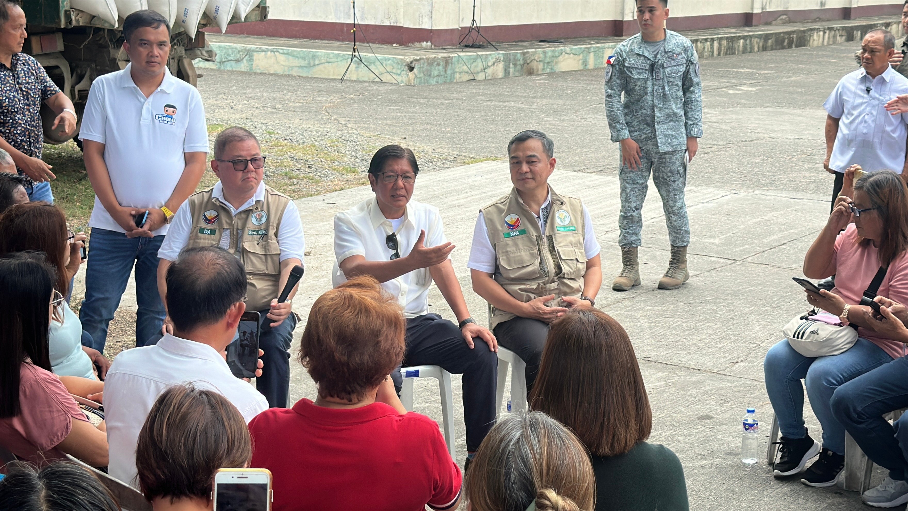Marcos: Gov’t looking for ways to boost rice farmers’ income