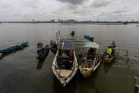 DPWH issues CDOs vs. Laguna de Bay reclamation in Taguig