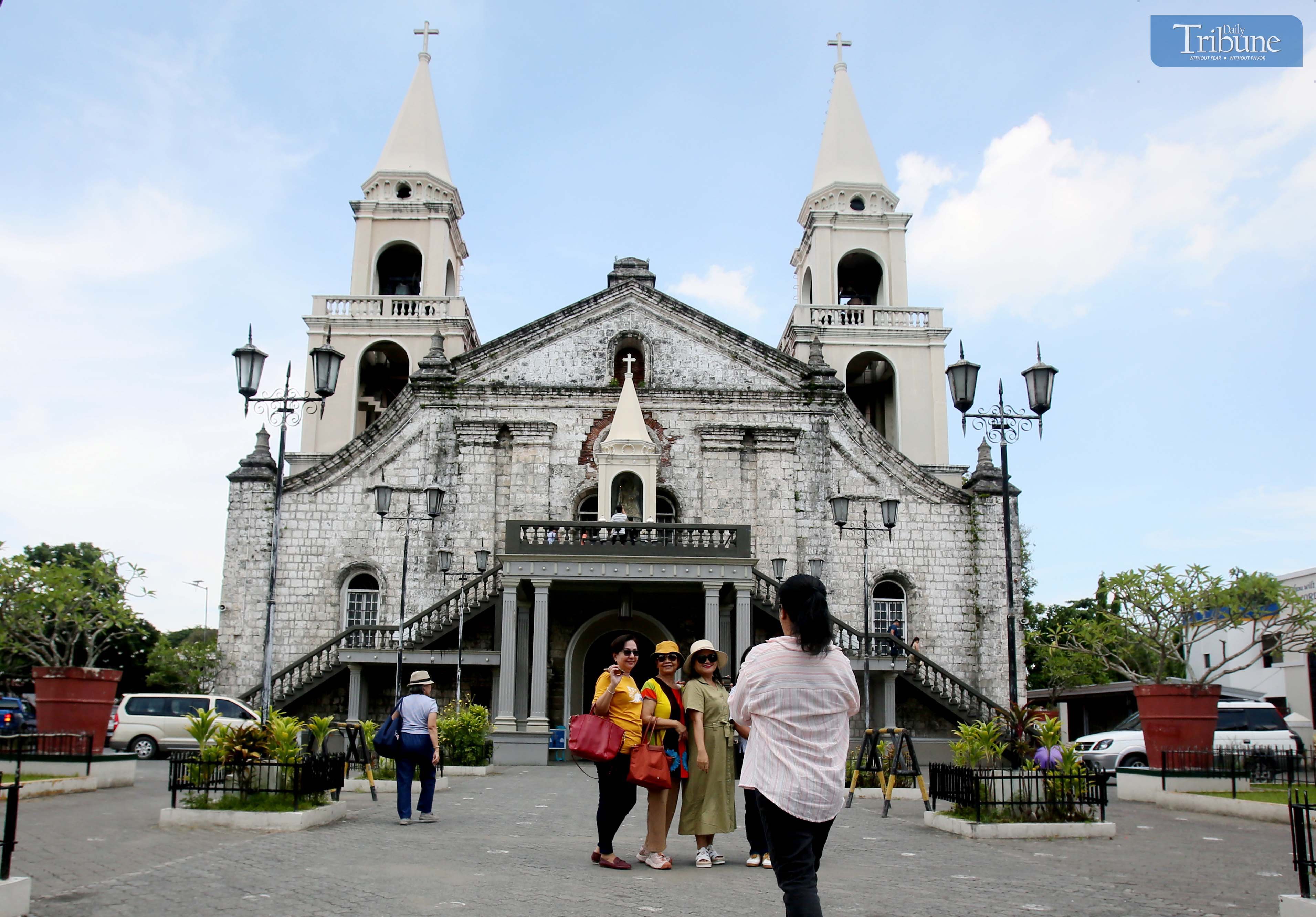 Devotees visit Our Lady of Candles shrine in Jaro, Iloilo