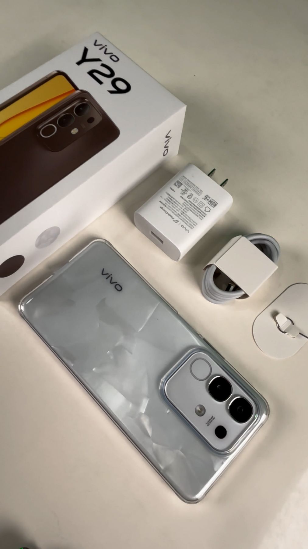 ON a typical day packed with non-stop notifications, hours of anime, half an hour of gaming, and constant app switching, the vivo Y29 still had juice left in the tank.