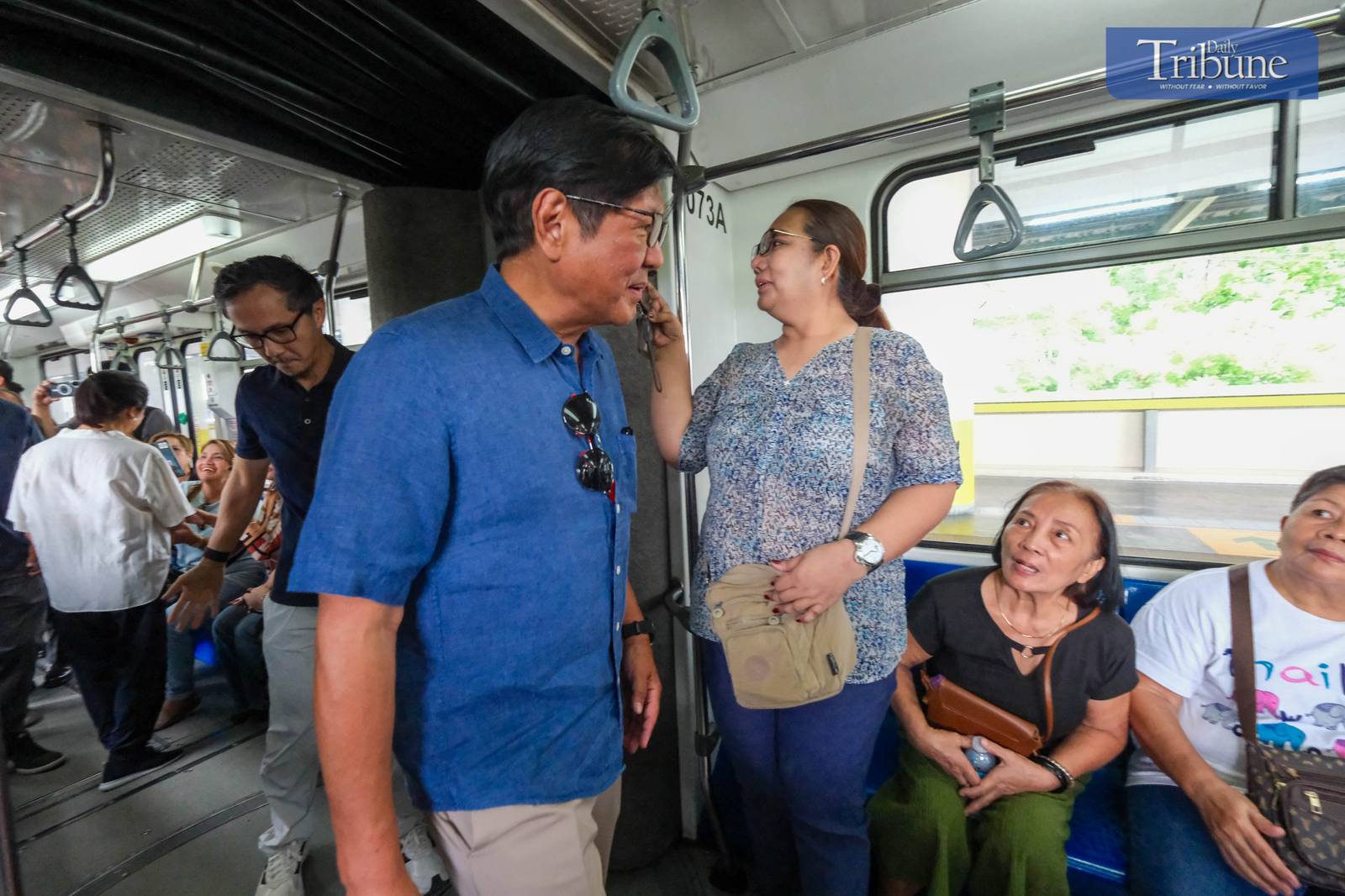 President Ferdinand R. Marcos Jr., along with the First Family, leads the official launch of the Family Fare 1+3 Promo for MRT-3 and LRT-2 at GMA-Kamuning Station in Quezon City on Sunday, 1 June 2025. Joining him are Transportation Secretary Vince Dizon, Presidential Communications Office Secretary Jay Ruiz, and other key officials. The President rode the train to North Avenue Station, where he interacted with commuters. The First Family also warmly engaged with passengers during the trip.