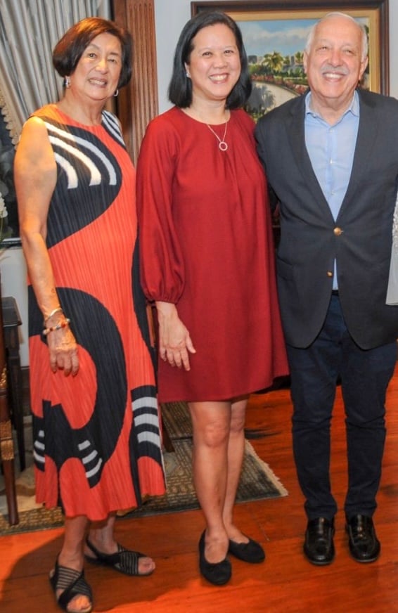 Dely and Yvette Fernandez with Brazilian Ambassador Gilberto Fonseca.