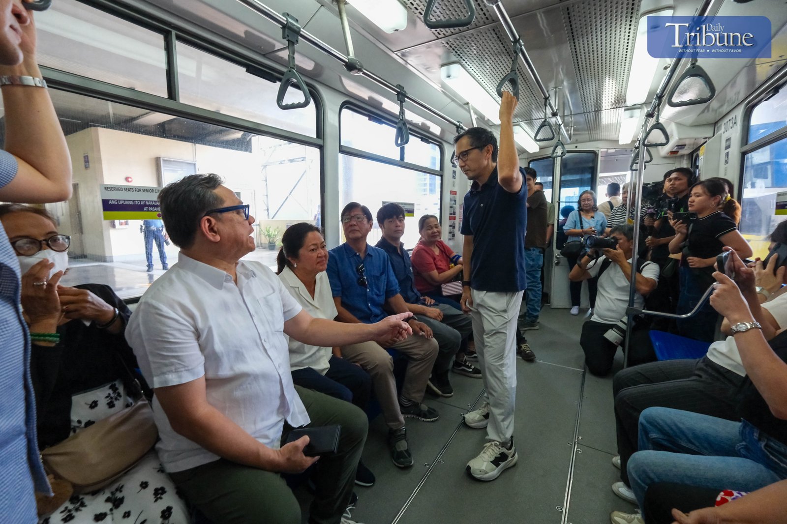 President Ferdinand R. Marcos Jr., along with the First Family, leads the official launch of the Family Fare 1+3 Promo for MRT-3 and LRT-2 at GMA-Kamuning Station in Quezon City on Sunday, 1 June 2025. Joining him are Transportation Secretary Vince Dizon, Presidential Communications Office Secretary Jay Ruiz, and other key officials. The President rode the train to North Avenue Station, where he interacted with commuters. The First Family also warmly engaged with passengers during the trip.