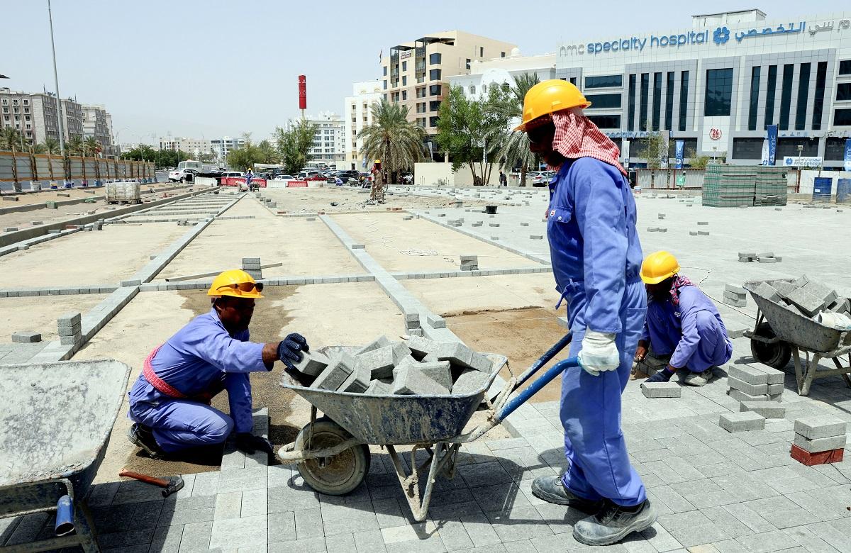 Soaring temperature threatens Gulf laborers 