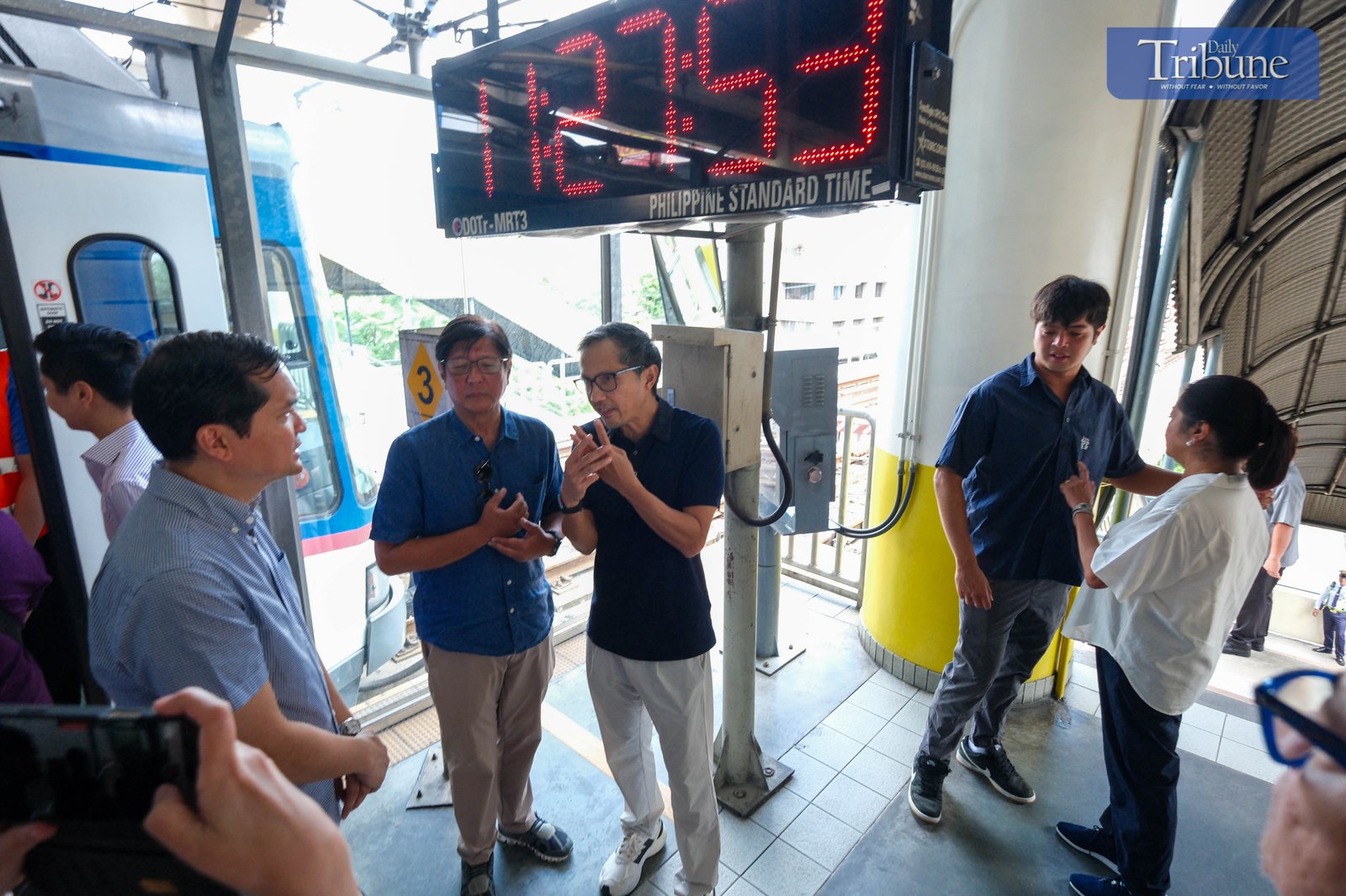 President Ferdinand R. Marcos Jr., along with the First Family, leads the official launch of the Family Fare 1+3 Promo for MRT-3 and LRT-2 at GMA-Kamuning Station in Quezon City on Sunday, 1 June 2025. Joining him are Transportation Secretary Vince Dizon, Presidential Communications Office Secretary Jay Ruiz, and other key officials. The President rode the train to North Avenue Station, where he interacted with commuters. The First Family also warmly engaged with passengers during the trip.
