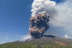 Mount Etna spews massive plume of ash, gas