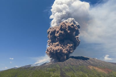 Mount Etna spews massive plume of ash, gas