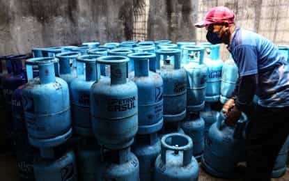 LPG price surge squeezes small eateries