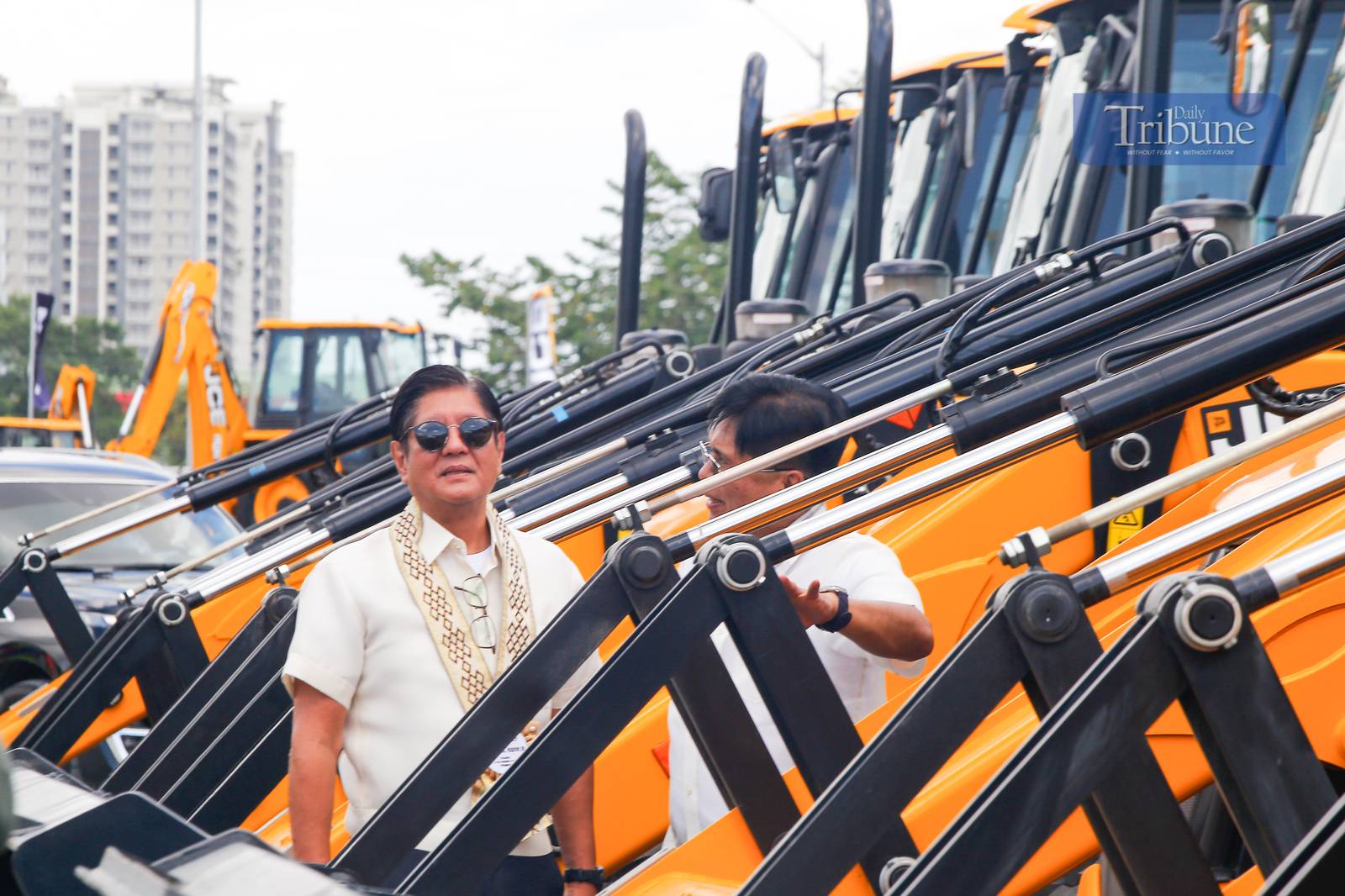 President Ferdinand Marcos Jr. leads the ceremonial turnover of 229 units of operations and maintenance equipment procured by the National Irrigation Administration (NIA) under its re-fleeting program, held in Barangay Wawa, Taguig City, on 2 June 2025. The initiative aims to modernize NIA’s fleet, improve operational efficiency, and support field operations.