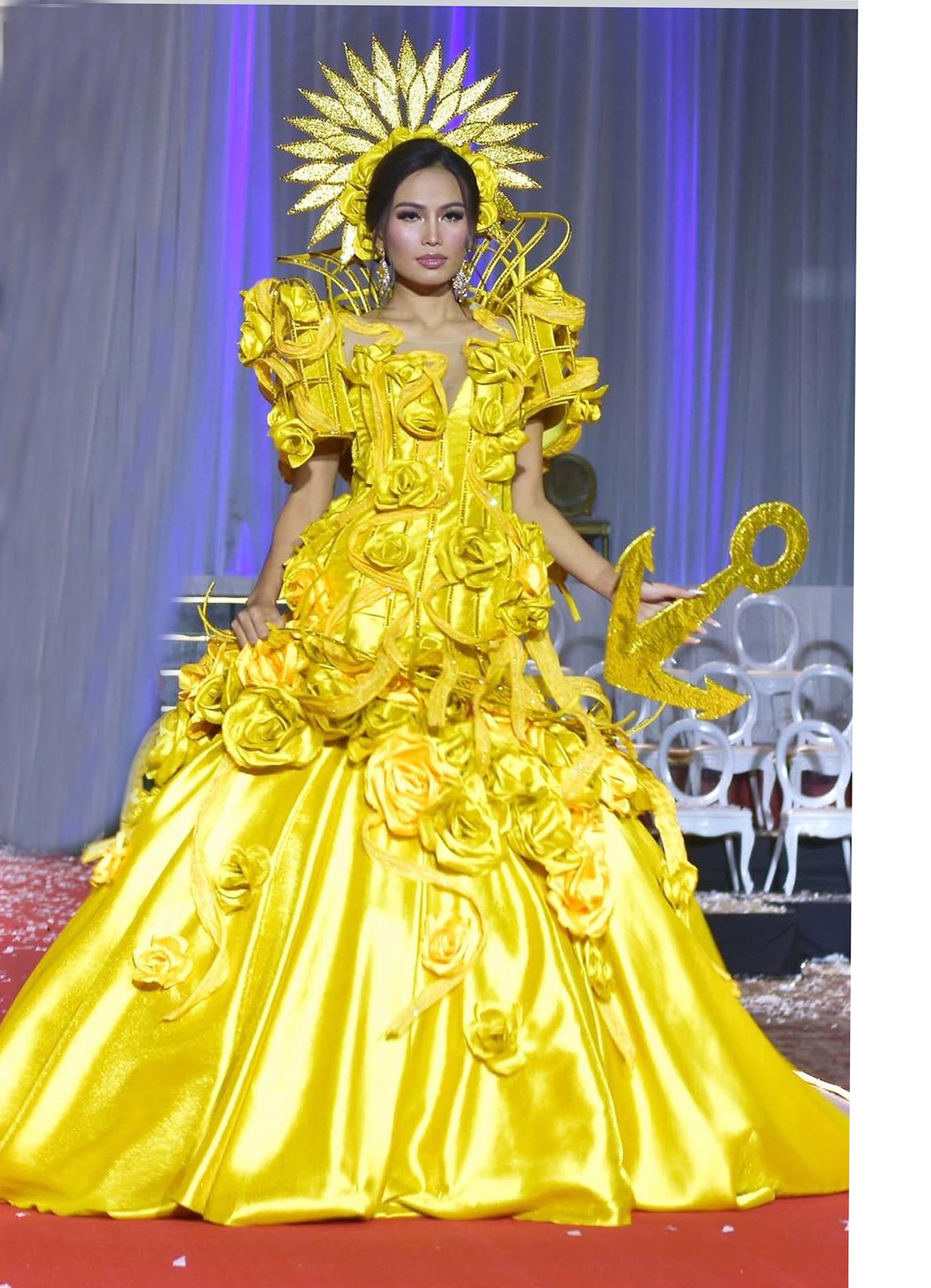 Jen Sakuragi as Reina Esperanza for Jonqz Bea Loquinario.