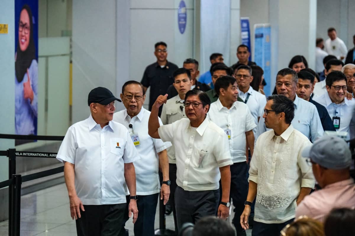 President Ferdinand R. Marcos Jr. inspects upgraded facilities at NAIA Terminal 3 in Pasay City on Tuesday, 3 June 2025, following the recent turnover of operations to the New NAIA Infrastructure Corporation (NNIC). Marcos received a briefing on NNIC’s initial accomplishments before touring key areas, including the Immigration Area, OFW Immigration Annex, OFW Lounge and Rest Area, TNVS bay, and Arrival curbside. He was joined by Transportation Secretary Vivencio B. Dizon, Migrant Workers Secretary Hans Leo J. Cacdac, OWWA Administrator Patricia Yvonne Caunan, and San Miguel Corporation President and CEO Ramon S. Ang.