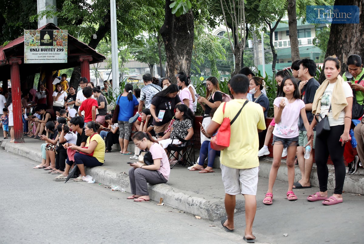 QCitizens line up for free anti-rabies vaccination at the Animal Bite Treatment Center in Barangay Batasan Hills, Quezon City, on Thursday.

The city government established these animal bite centers to provide free and more accessible immediate treatment for all QCitizens, aiming to prevent the spread of rabies and ensure public safety.

To avail of the program, adult QCitizens must present their QCitizen ID or any valid ID bearing a Quezon City address. For children, a National Immunization Program (NIP) vaccination card or school ID is required.

Vaccines are given free of charge. Treatment facilities operate from Monday to Friday, 8:00 AM to 4:00 PM.