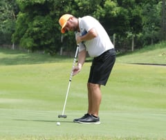 Guido guts it out for 1-shot win