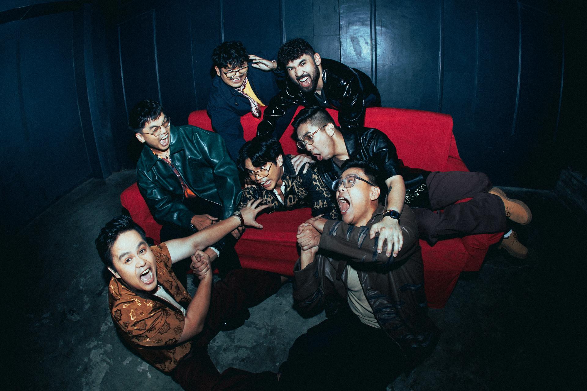 OPM band Lola Amour.