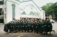 Anda with her batchmates at University of St. La Salle.