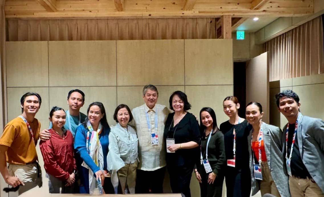 A dinner for Consul General Mauricio at the Pavilion. (From left) Mark Anthony Balucay, Jemima Reyes, Ian Ocampo, Kathleen Liechtenstein, Maribel Calma, Consul General Voltaire D. Mauricio, Ping Valencia, Olivia Bugayong, Danielle Kleiner, Clarise Miranda and Carl Lacaba.
