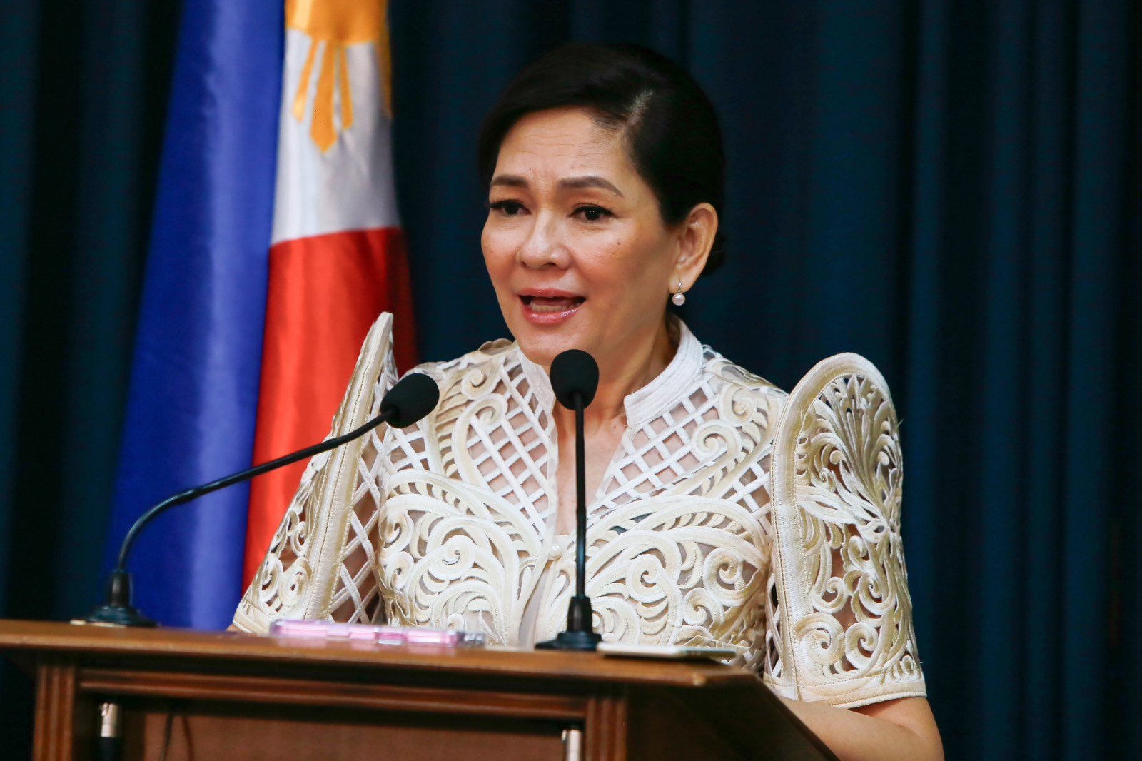 Senate impeachment spox only speaks for Escudero – Hontiveros