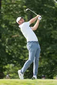 Scheffler sizzles ahead of U.S. Open
