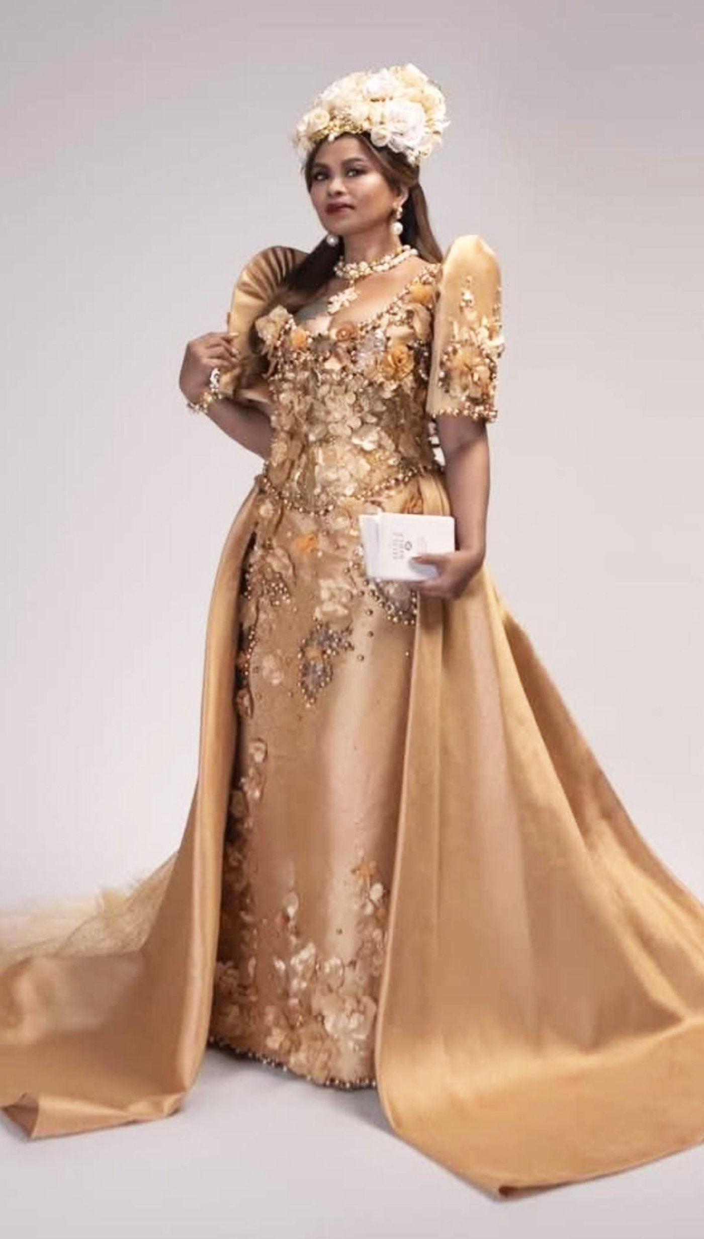 GEE Rabor as Reina Vida for Dexter Alazas.