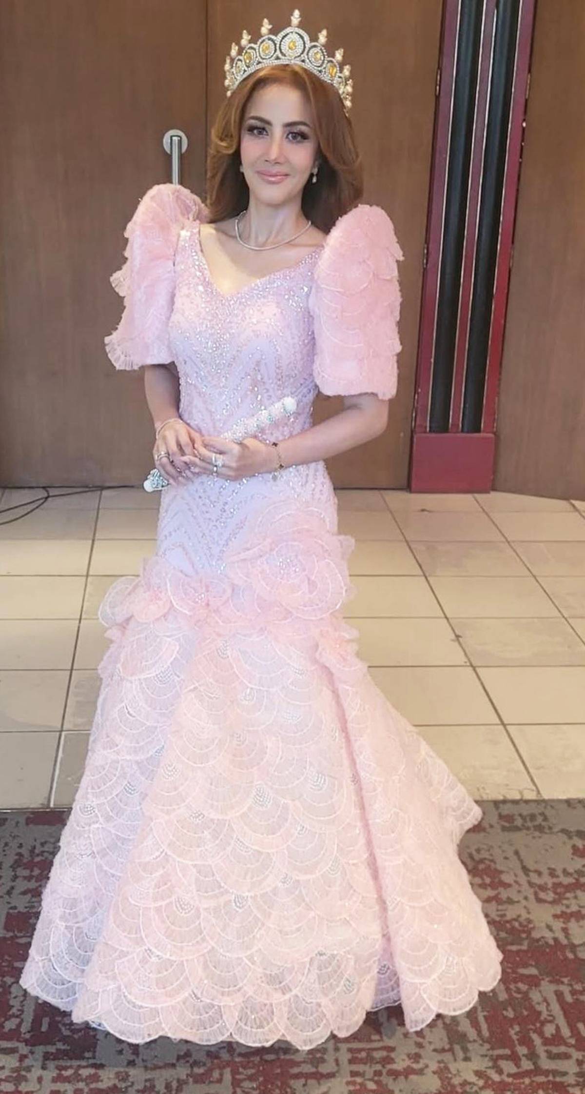 Fil Marie Jung as Reina Candelaria for Roy Erwin Tizon