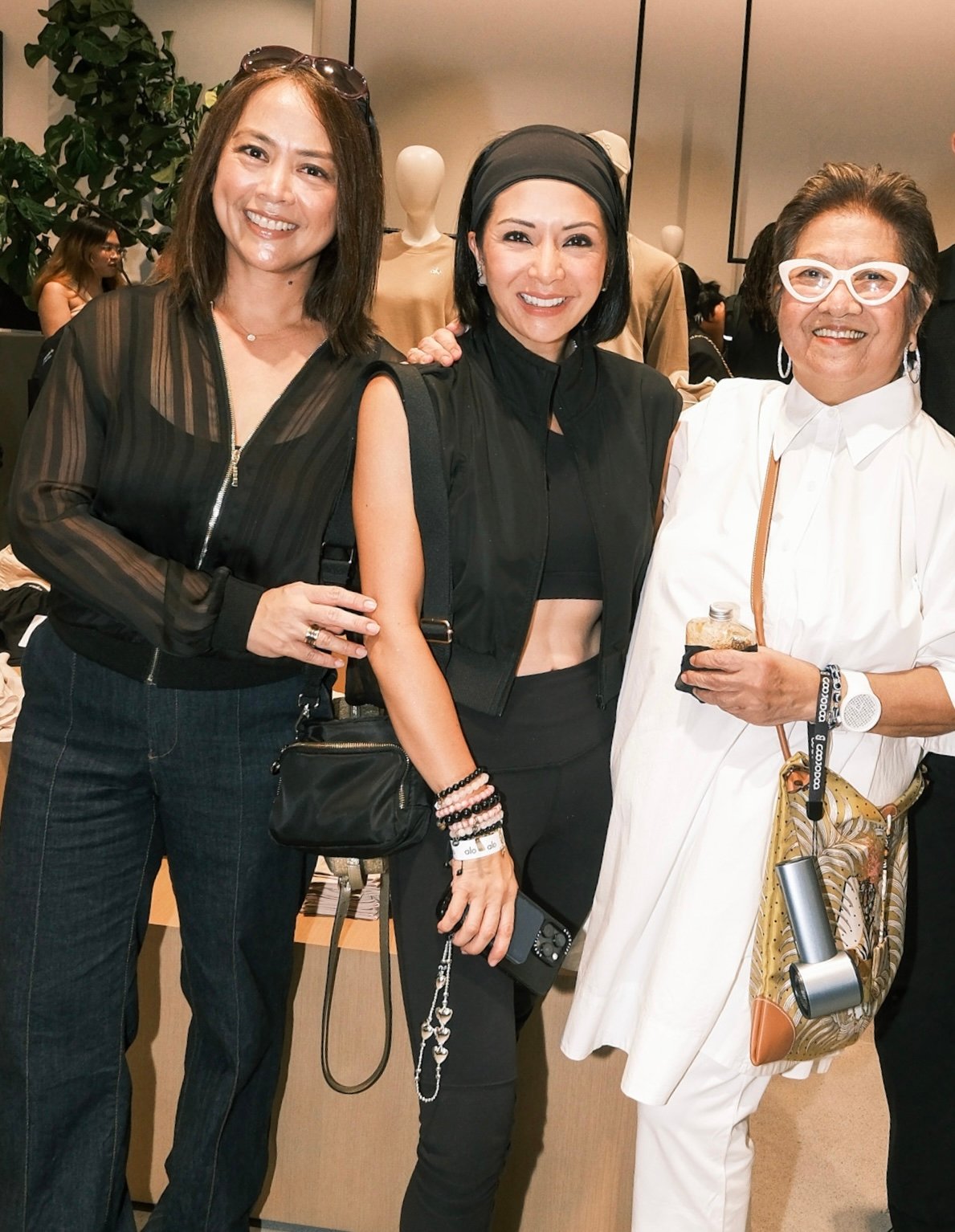 JACKIE Avecilla of Rustan’s, Cat Arambulo and
Susan Joven.