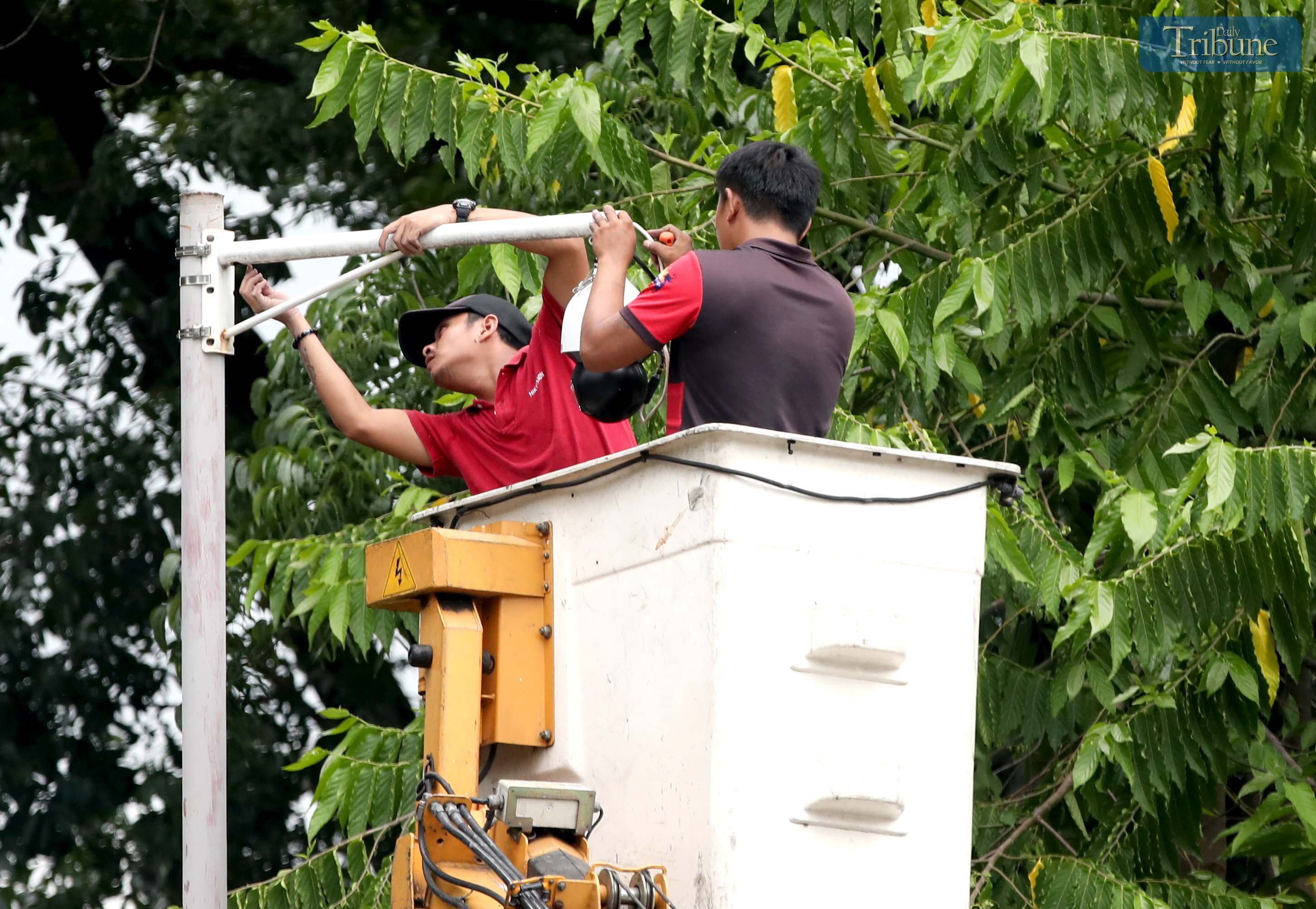 MMDA installs CCTV cameras at Batasan Road
