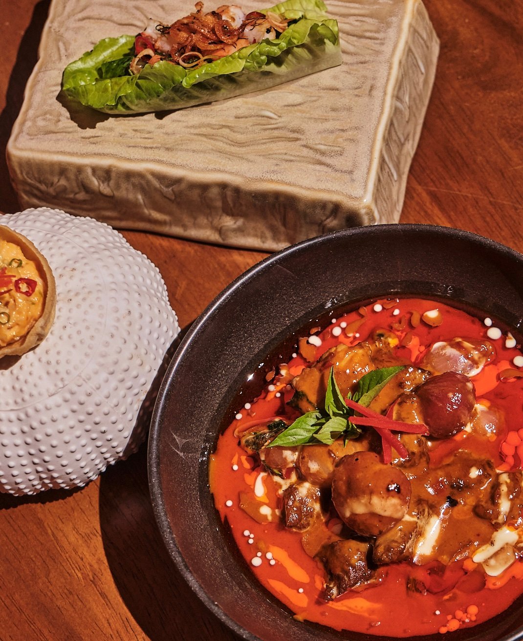 Sabai aims to elevate the city’s dining landscape with an unparalleled Thai experience rooted in deep cultural respect, honest flavors, and warm hospitality. The name ‘Sabai’ translates to ‘relaxed’ in Thai, while also resonating with the Tagalog word ‘Sabay,’ meaning “together.”