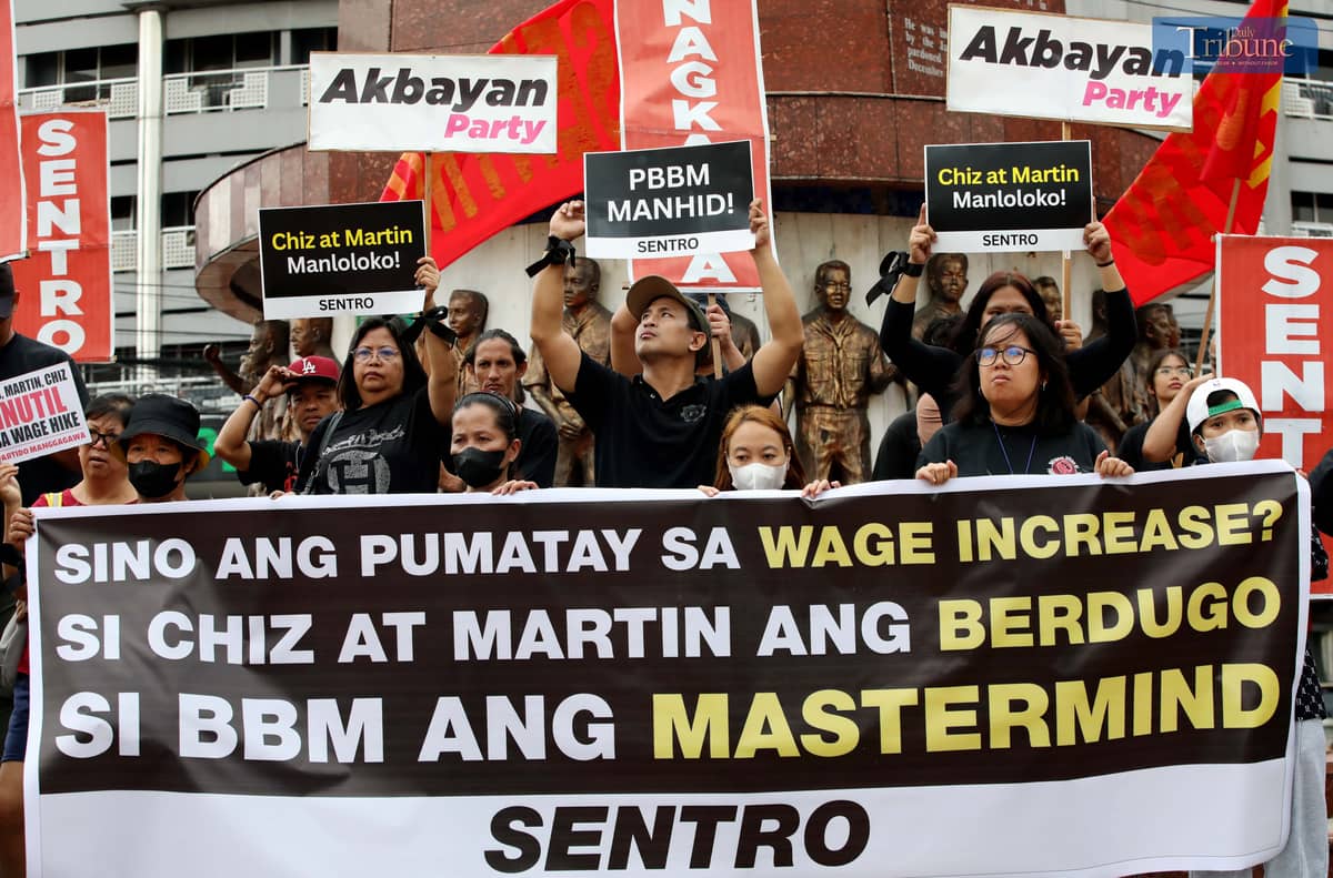 A militant group staged a protest at Boy Scout Circle in Quezon City on Thursday, Independence Day, denouncing key government officials for their inaction on proposed wage hike legislation.
The protesters branded House Speaker Martin Romualdez, Senate President Chiz Escudero, and President Ferdinand Marcos Jr. as "traitors" for allegedly failing to certify the proposed P100–P200 legislated wage hike as urgent.