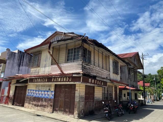 FARMACIA Raymundo.