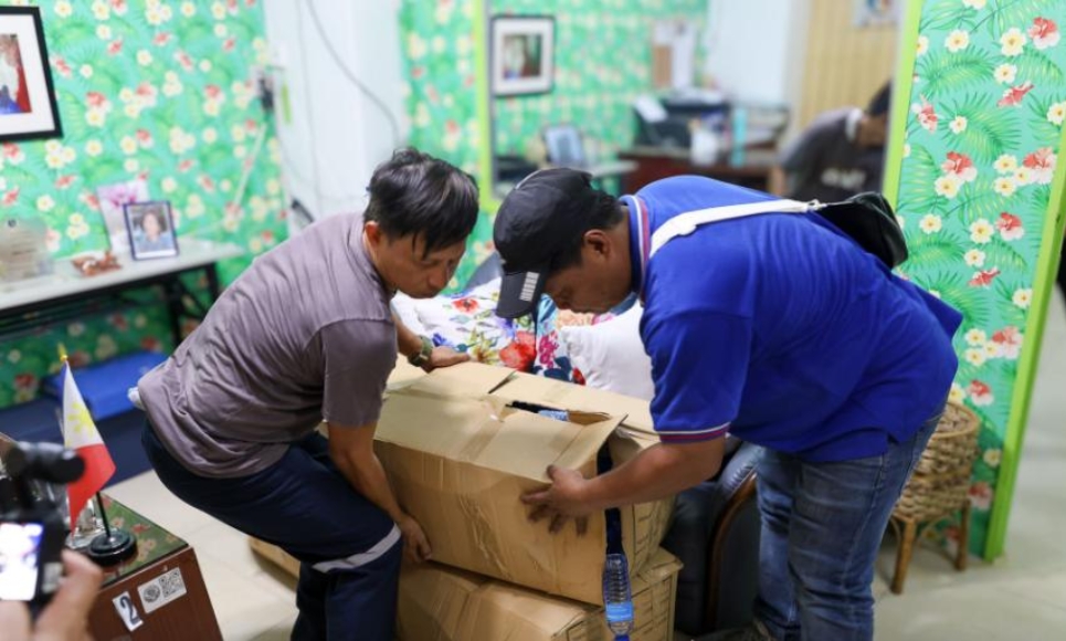 MIAA donates unclaimed airport items to Pasay Schools