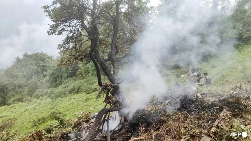 Helicopter crash in India kills 7, including toddler