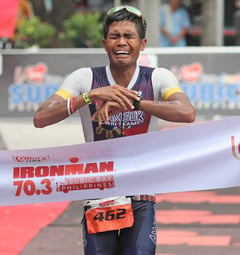 Ciron makes winning IRONMAN debut; Putri triumphs