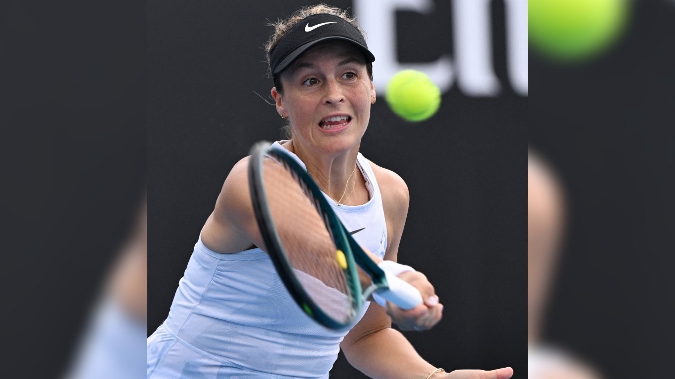 Maria shocks Keys, enters Queen’s final