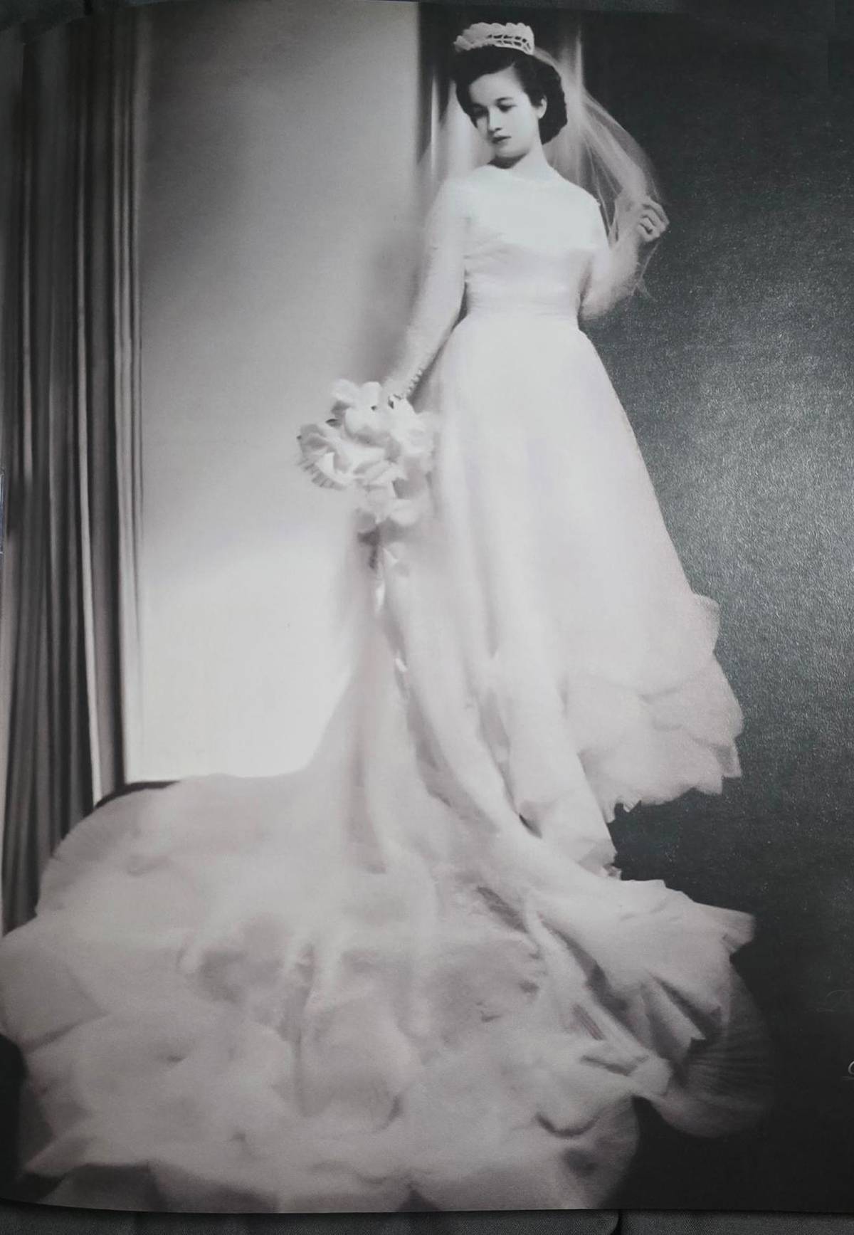 Rosamaria Espina Garcia. Gown by SLIMS (1950).