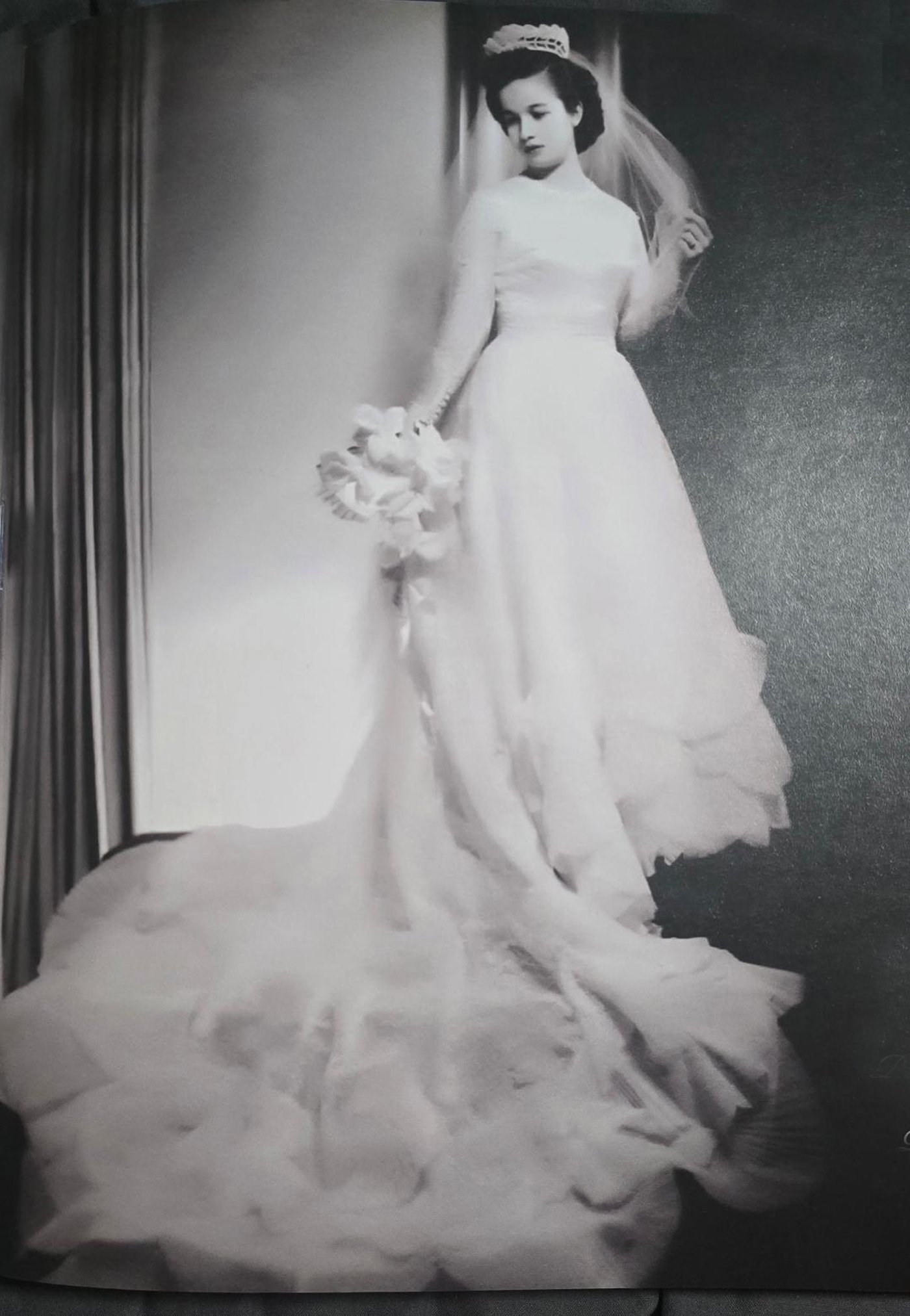 Rosamaria Espina Garcia. Gown by SLIMS (1950).